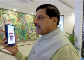 फसल की रखवाली के दौरान भेड़िए ने दो महिलाओं पर हमला कर दिया था; परन्तु अपनी हिम्मत और बहादुरी के बल पर दोनों महिलाएं भेड़िए का साहस से सामना करते हुए अपनी जान बचाने में सफल रहीं।