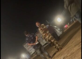 VIDEO वायरल अभी वर्दी फाड़कर तुझे अंदर करा दूंगा’, ASI ने पटाखा दुकानदार को दी धमकी, जमकर की गाली गलौज,