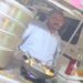 वायरल VIDEO 40 का मोमो 10 में न देने का खामियाजा, गरीब का ठेला नहीं लगेगा. पुलिस कर्मी का आदेश