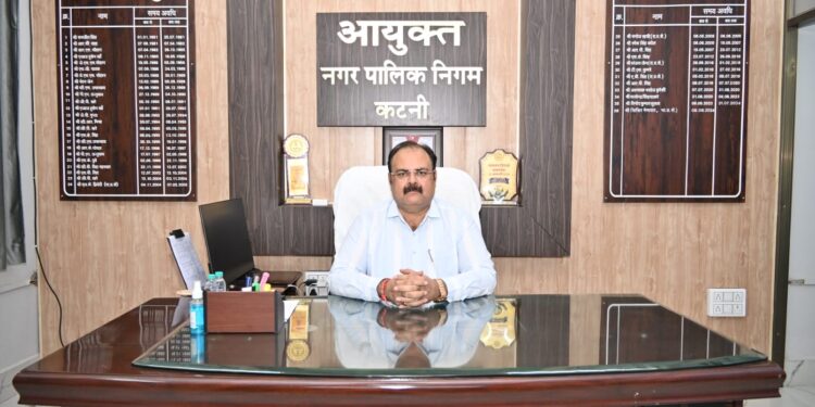 निगमायुक्त नीलेश दुबे ने किया, अधिकारों का प्रत्यायोजन