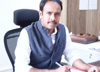 सागर जिला सीएम हेल्प लाइन निराकरण में मध्यप्रदेश में प्रथम।  कलेक्टर ने सभी अधिकारिकारियों को दी बधाई।