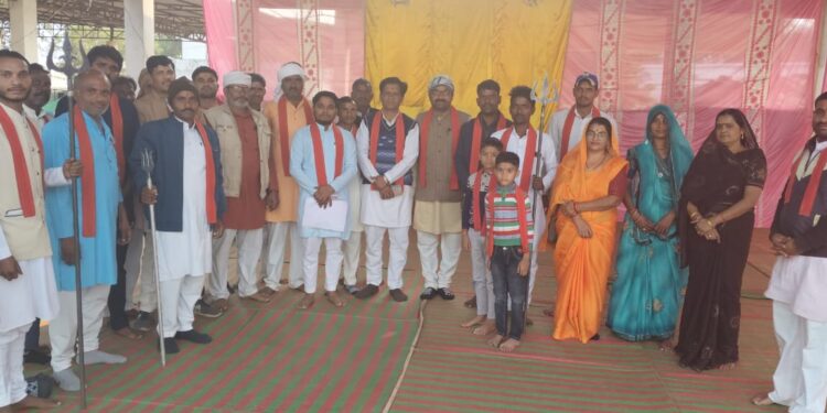 रैपुरा में नशामुक्त पन्ना बनाने भगवती मानव कल्याण संगठन ने की मासिक महाआरती | समीक्षा बैठक लेने पहुंचे संभागीय पदाधिकारी