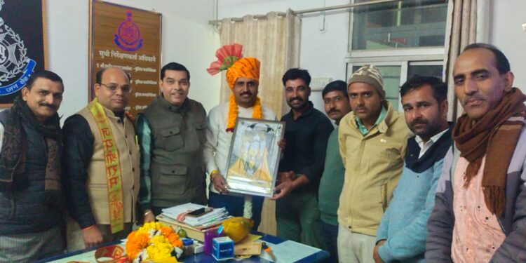 पत्रकारों ने मनाया “उप निरीक्षक रवि भंडारी का जन्मदिन”