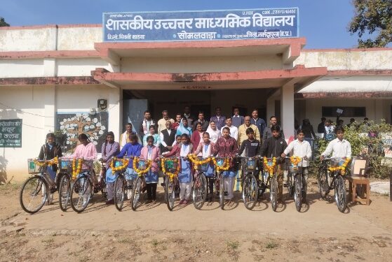 जनप्रतिनिधियों की उपस्थिति में हुआ हायर सेकेंडरी स्कूल सोमलवाडा एवं हिरन खेड़ा में साइकिल वितरण,23 छात्र – छात्राओं को मिली निशुल्क साइकिल