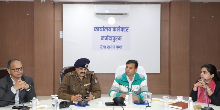 ऑफिसर्स क्लब में छोटी-छोटी क्रिएटिव गतिविधियां की जाए : कमिश्नर श्री तिवारी…