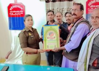 थानाध्यक्ष इलिया प्रियंका सिंह से किया गया शिष्टाचार मुलाकात