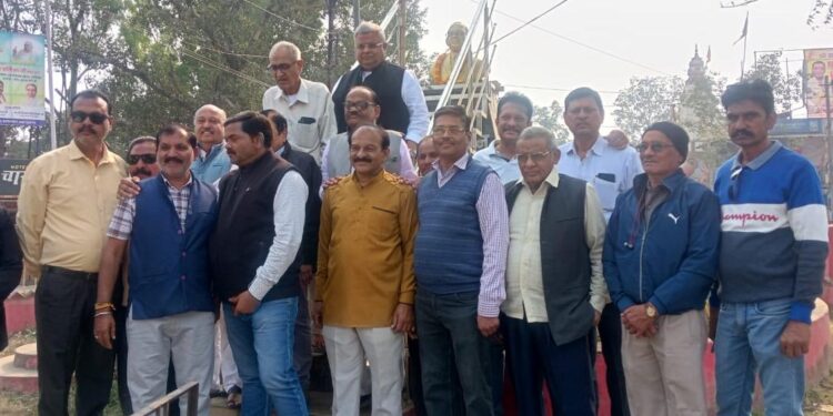 जिला कांग्रेस कमेटी ने डॉ.अंबेडकर पर अपमान जनक टिप्पणी पर गृहमंत्री से मांगा इस्तीफा और माफी