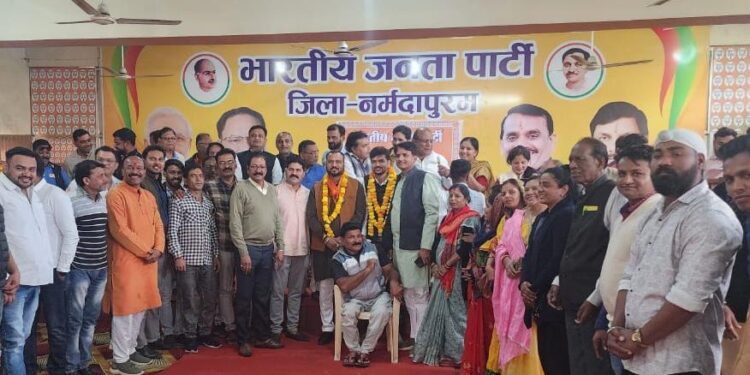 पूर्व प्रधानमंत्री अटल बिहारी वाजपेयी के जयंती पर प्रत्येक बूथ पर जयंती मनाई जाएगी, होंगे अनेक कार्यक्रम: नर्मदापुर मंडल अध्यक्ष रूपेश राजपूत..