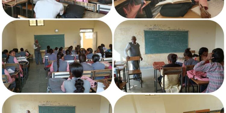 कवर फसलें एवं छत पर उद्यानिकी का प्रशिक्षण दिया गया।