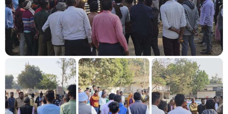 *बरही पुलिस द्वारा साइबर अपराधो वा आन लाइन,नशा मुक्त वा अन्य बारों में जागरूक किया*