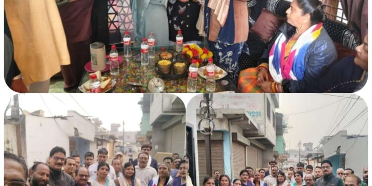 *आचार्य कृपलानी वार में सब्जी मंडी में 36 लाख की लागत से निर्माणाधीन सड़क एवं नाली का महापौर प्रीति संजीव सूरी ने स्थानीय पार्षद ईश्वर बहरानी के साथ किया औचक निरीक्षण*