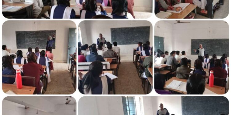 विद्यार्थियों को जैविक खेती प्रशिक्षण दिया गया।