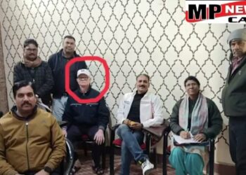 जनपद पंचायत के सीईओ भूर सिंह रावत को सागर लोकायुक्त पुलिस ने 20 हजार रुपए की रिश्वत लेते रंगे हाथों किया गिरफ्तार