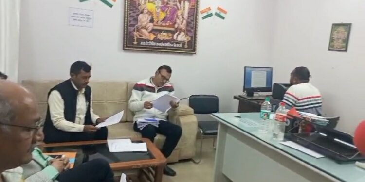 कटनी जिला नागरिक आपूर्ति निगम कार्यालय में पांच सदस्य टीम ने की छापामार कार्यवाही VIDEO
