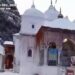उत्तरकाशी में गंगोत्री और यमुनोत्री में भारी बर्फबारी देखिए VIDEO