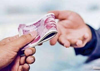 न्यायालय द्वारा रिष्वत लेने वाले नगर पालिका ऑडिटर को 4 वर्ष का सश्रम कारावास एवं 15000 रूपये के जुर्माने की सजा से दण्डित किया गया।