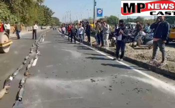 यातायात पुलिस की मॉडिफाई साइलेंसर पर बड़ी कार्रवाई, होलकर कॉलेज के सामने 1000 से अधिक बाइक के साइलेंसर पर चला बुलडोजर VIDEO