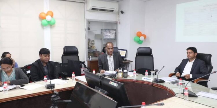 कलेक्टर की अध्यक्षता में आयोजित हुई रोगी कल्याण समिति की कार्यकारिणी सभा की बैठक  विकास कार्याे के प्रस्तावों की दी गई सहमति