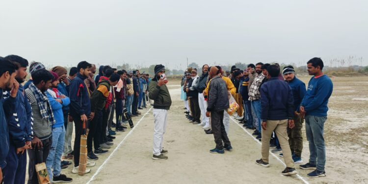 क्रिकेट के खेल से उभरती है युवाओं की प्रतिभा नव वर्ष में शुरू हुई क्रिकेट प्रतियोगिता