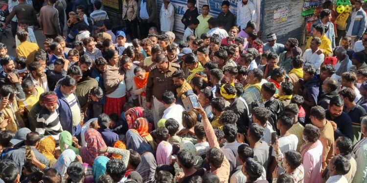 6 वर्षीय मासूम की रेप के बाद की हत्या,शव को नहर के पास फेंका,परिजनों ने किया चक्काजाम,फास्ट ट्रेक कोर्ट में चलेगा मामला…