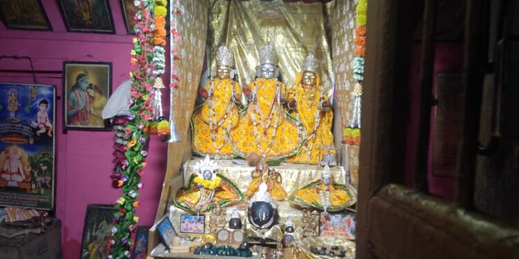 श्री राम लला की प्राण प्रतिष्ठा की वार्षिक महोत्सव सिलौंडी में कलश यात्रा विशाल शोभायात्रा और भंडारा का आयोजन