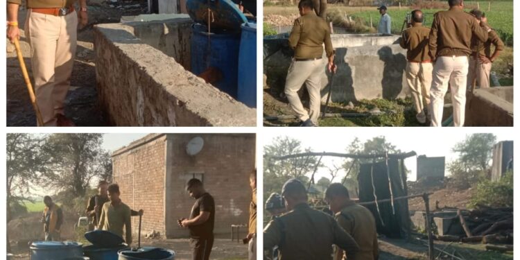 आबकारी विभाग की अवैध शराब के विरुद्ध बड़ी कार्यवाही  लगभग 8200 किलोग्राम महुआ लहान मौके पर नष्ट व 35 लीटर हाथ भट्टी मदिरा जप्त