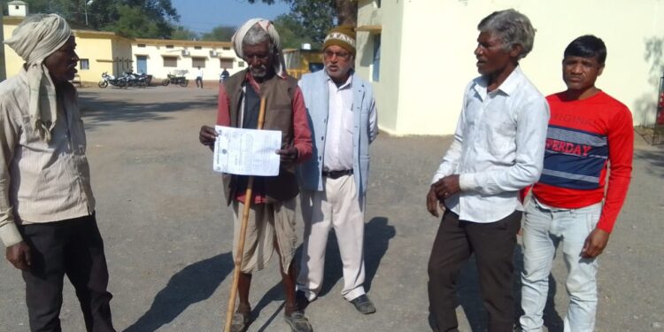 आदिवासी दलित क्रांति सेना तले पन्ना कलेक्टर एवं एसपी को दिया गया ज्ञापन