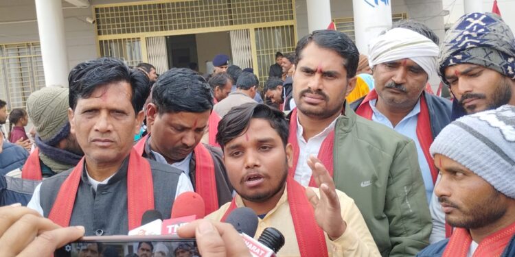 *अवैध शराब कराने भगवती मानव कल्याण संगठन ने पुलिस महानिदेशक भोपाल के नाम सौंपा ज्ञापन*