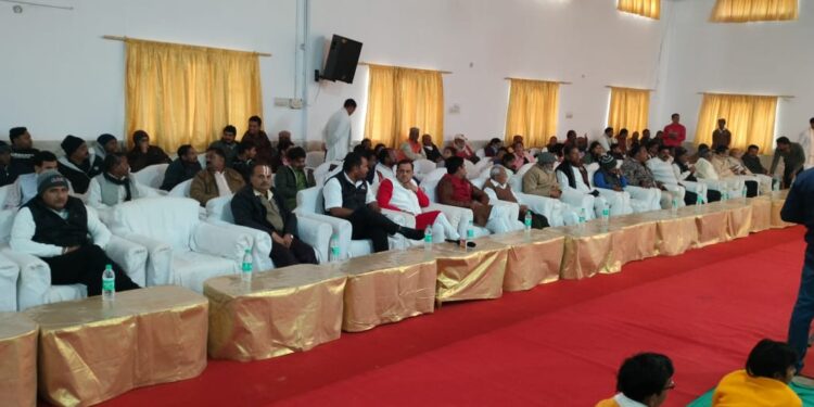 समूचे विश्व में महर्षि ने ज्ञान और भावातीत ध्यान की जगाई अलख ज्ञानयुग दिवस के रूप में मनाया गया महर्षि का जन्मदिवस, वैदिक परंपरा से किया गुरुपूजन