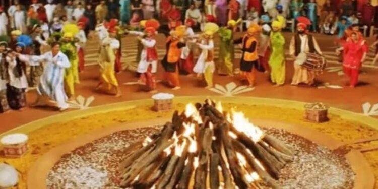 *गुरुद्वारा पंजाब सभा कैमोर में लोहड़ी पर्व का हर्षोल्लास के साथ आयोजन*चौपाटी में सभी ने लिया स्वादिष्ट व्यंजन का आनंद*