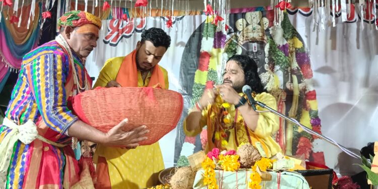 कंस के अत्याचारों को खत्म करने के लिए कृष्ण ने लिया था जन्म: श्री मुरारीदास जी