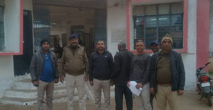राशन वितरण में अनियमितता करने वाला विक्रेता पहुँचा जेल  फरार चल रहे अन्य विक्रेताओं की तलाश में जुटी पुलिस,ढीमरखेड़ा तहसील में आठ राशन दुकान के विक्रेताओं के खिलाफ हो चुकी है एफआईआर