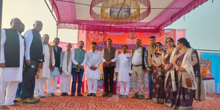 *हर्षोल्लास के साथ मनाया गया गहोई दिवस