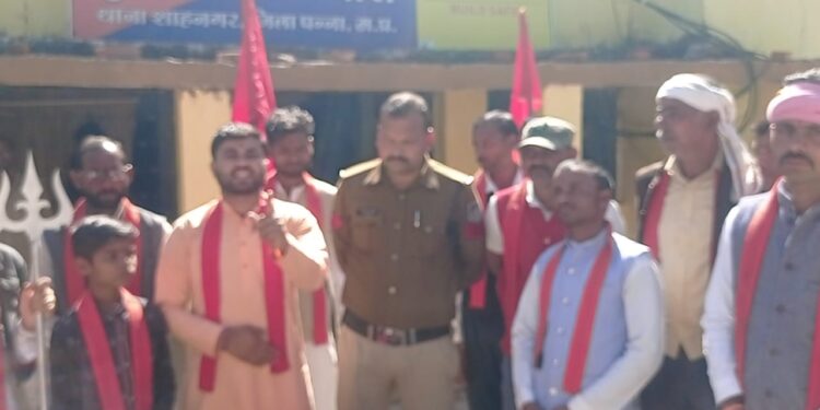 *भगवती मानव कल्याण संगठन व भारतीय शक्ति चेतना पार्टी पन्ना के धर्मयोद्धाओं ने पकड़ी अवैध शराब*