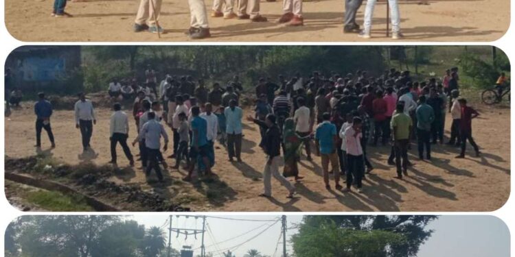 राशन वितरण के दौरान बढ़ी तनातनी, मौके पर पहुँचे अधिकारियों ने ग्रामीणों को दिया समझाइश  पुलिस पर लगे अभद्रता के आरोप, ढीमरखेड़ा की घुघरी राशन दुकान का मामला, पहले का विक्रेता फरार