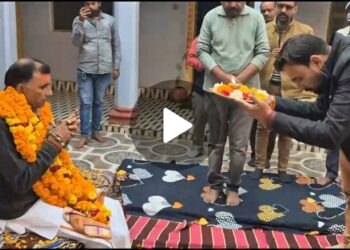 प्रयाग महाकुंभ में होगा 136 वा सवा करोड़ पार्थिव शिवलिंग निर्माण महायज्ञ गृहस्थ संत डॉ अनिल प्रभाकर शास्त्री पहुंचे पवई महा यज्ञ की तैयारी को लेकर आयोजित की गई बैठक