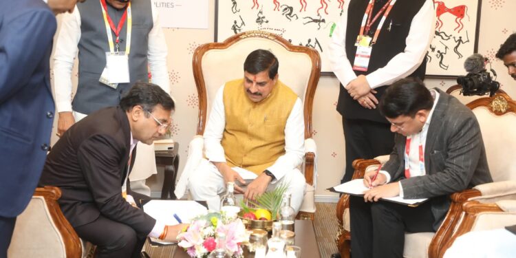 लोक निर्माण विभाग और NHAI ने किये 1 लाख करोड़ के MoU पर हस्ताक्षर : ऐतिहासिक निवेश मध्यप्रदेश को रोड इंफ्रास्ट्रक्चर हब के रूप में विकसित करने की दिशा में बड़ा कदम