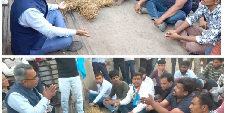 विधायक के हस्तक्षेप के बाद महाविद्यालय प्राचार्य बयान से विवादों में आए,एनएसयूआई ने कॉलेज गेट पर दिया धरना,मचा हड़कंप,भाजपा मंडल अध्यक्ष सागर शिवहरे की मौजूदगी और प्राचार्य के बयान पर मचा बवाल,DVR जप्त नहीं..?