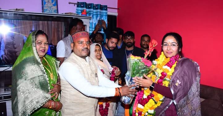 भाजपा नेता गोविंद सिंह बागरी के निज निवास पर राज्य मंत्री प्रतिमा सिंह बागरी जी का भव्य स्वागत