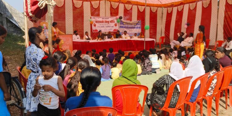 *थाना बरही पुलिस ने सरस्वती शिशु मंदिर स्कूल ग्राम इटौरा जिला कटनी मे जाकर चलाया सायबर /यातायात/ बच्चों को गुड टच बेड टच / अन्य अपराधो के सबंध मे जागरूकता अभियान