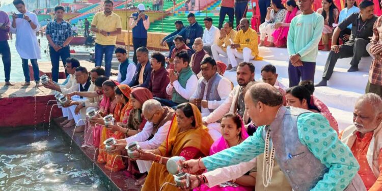 मंगलाचरण से हुआ नर्मदा प्रकटोत्‍सव का शुभारंभ