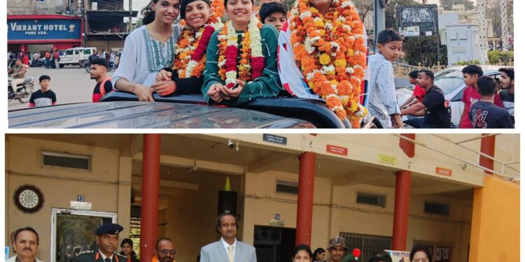 दिल्ली में 26 जनवरी की परेड में शामिल होकर लौटे एनसीसी कैडेटसन का नर्मदापुरम रेलवे स्टेशन पर हुआ जोरदार स्वागत..