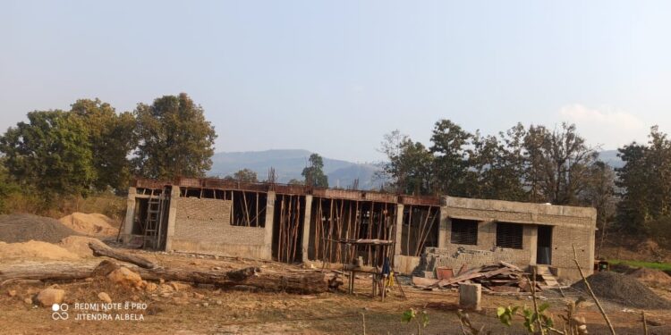 *आदिवासी बालक आश्रम-घटलिंगा नया भवन कब होगा तैयार*   आदिवासी विकास विभाग द्वारा संचालित आदिवासी बालक आश्रम-घटलिंगा