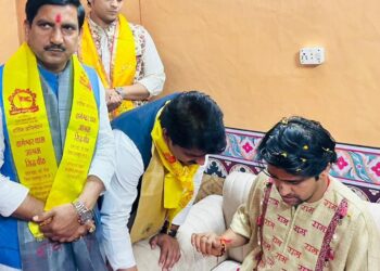 विधायक घनश्याम चंद्रवंशी”बागेश्वर धाम सरकार”के पास कालापीपल विधानसभा की लगाई अर्जी…!
