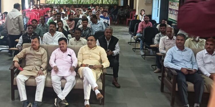 प्रधानमंत्री किसान सम्मान निधि योजना की 19वीं किस्त वितरण कृषि प्रशिक्षण केंद्र पवारखेड़ा आयोजित,प्रधानमंत्री किसान सम्मान निधि योजना कृषकों के लिए मील का पत्थर हो रही साबित: पीयूष शर्मा अध्यक्ष मप्र तैराकी संघ…