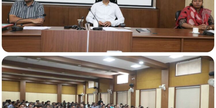 कलेक्टर श्री यादव की अध्यक्षता में समय-सीमा बैठक संपन्न  सी एम हेल्पलाइन के मामलों का निराकरण गंभीरता से करें -कलेक्टर