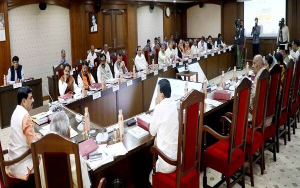 मुख्यमंत्री डॉ. यादव की अध्यक्षता में मंत्रि-परिषद ने प्रदेश और निवेशकों के हित में दी अनेक नीतियों को मंजूरी. मुख्यमंत्री की अध्यक्षता में मंत्रि-परिषद के निर्णय