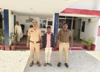 *थाना तालग्राम पुलिस द्वारा दहेज हत्या” के अभियोग मे वांछित अभियुक्त को गिरफ्तार कर भेजा गया जेल*
