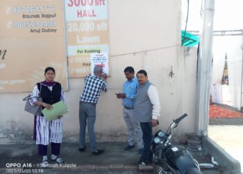 *निगमायुक्त प्रीति यादव के निर्देश पर* *संभागीय अधिकारी दिनेश प्रताप सिंह ने राजस्व वसूली के लिए की बड़ी कार्रवाई*
