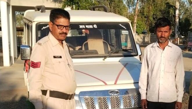 शराब पीकर बुलेरो वाहन चलाने वाले के विरुद्ध बरही पुलिस द्वारा की गयी कार्यवाही पर न्यायालय द्वारा लगाया गया 10,000का जुर्माना ।